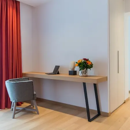 Pinacota Aparthotel